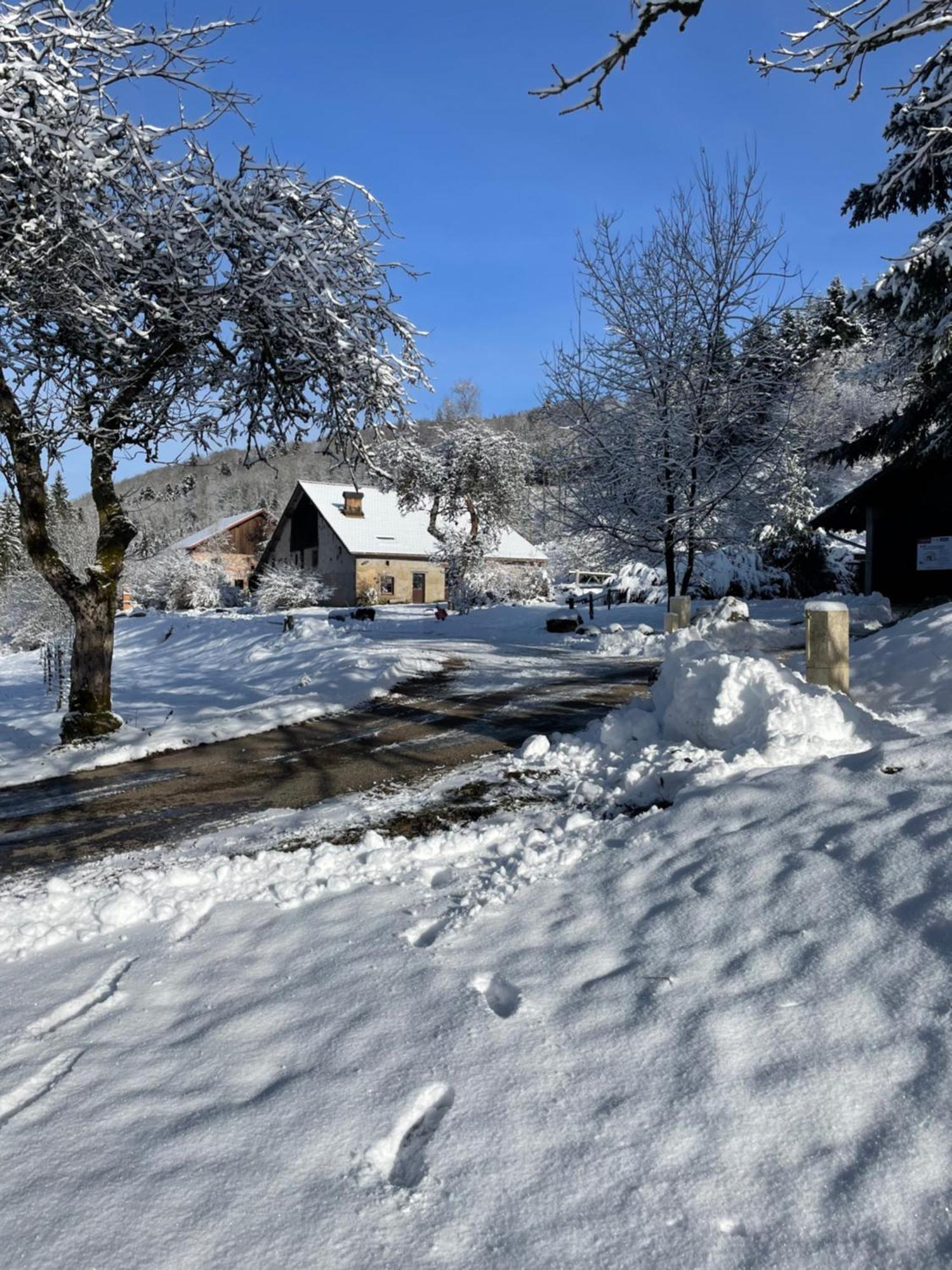Вилла La Hutte Tendon Экстерьер фото