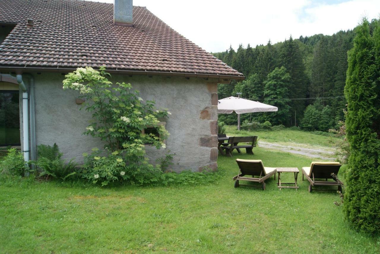 Вилла La Hutte Tendon Экстерьер фото
